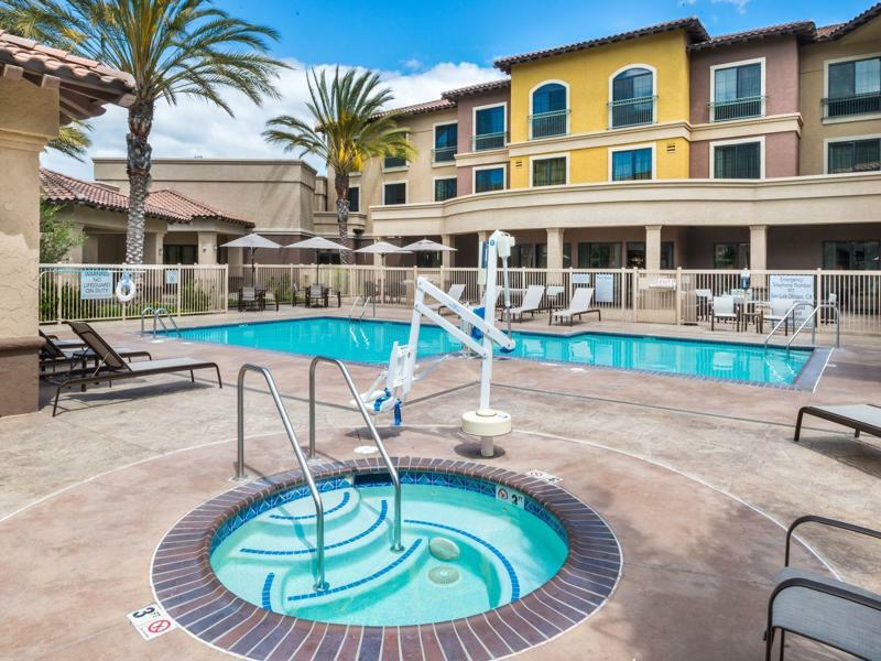 Courtyard By Marriott San Luis Obispo Hotel Exterior photo